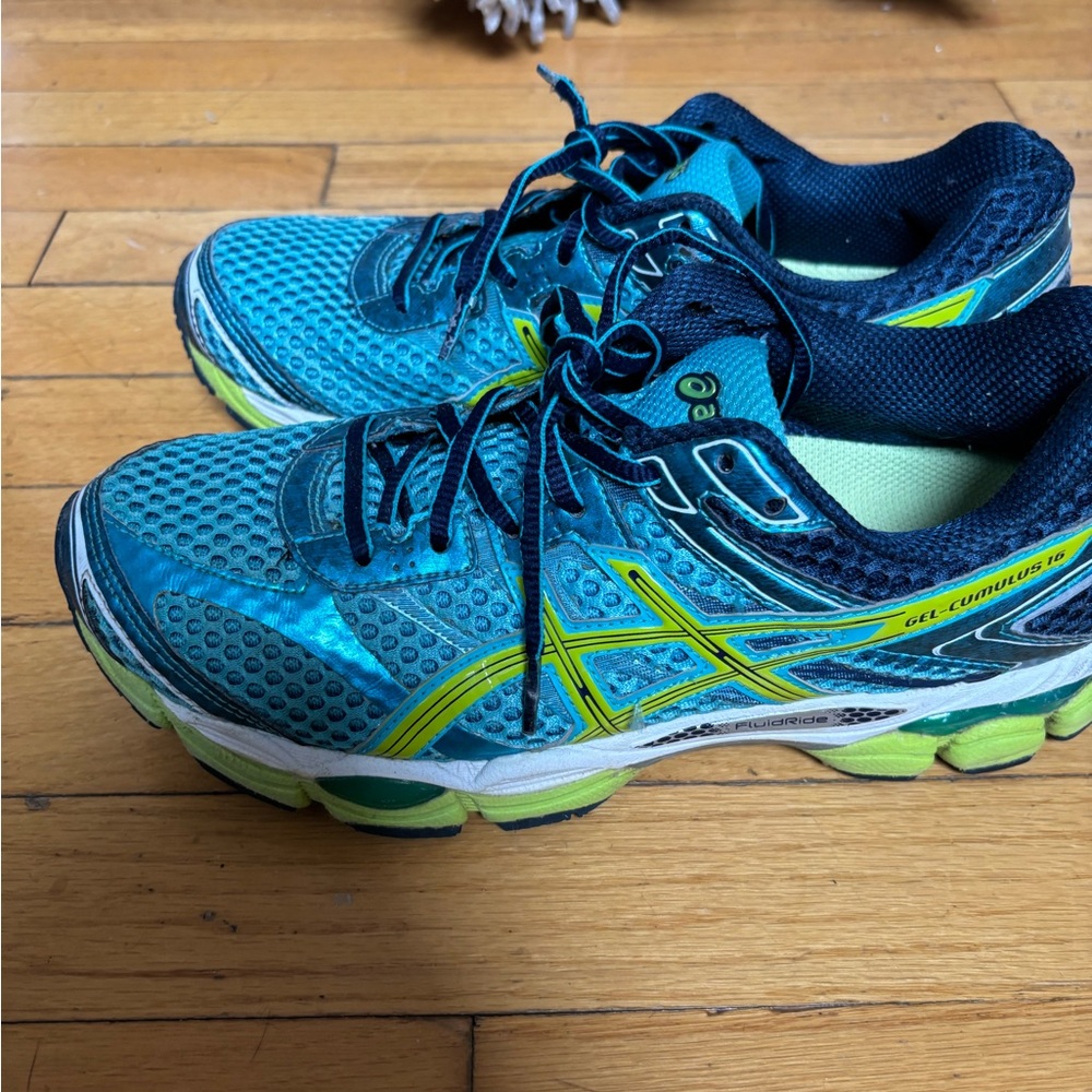 ASICS Women’s Blue and Green Running Shoes - Picture 2 of 7